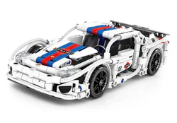 Porsche 918 Spyder: Plug-in Hybrid Supercar