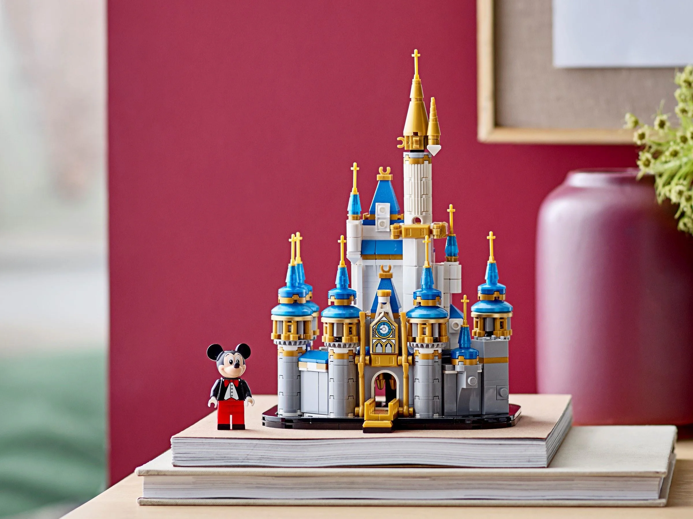 Mini Disney Castle 60151 image 6