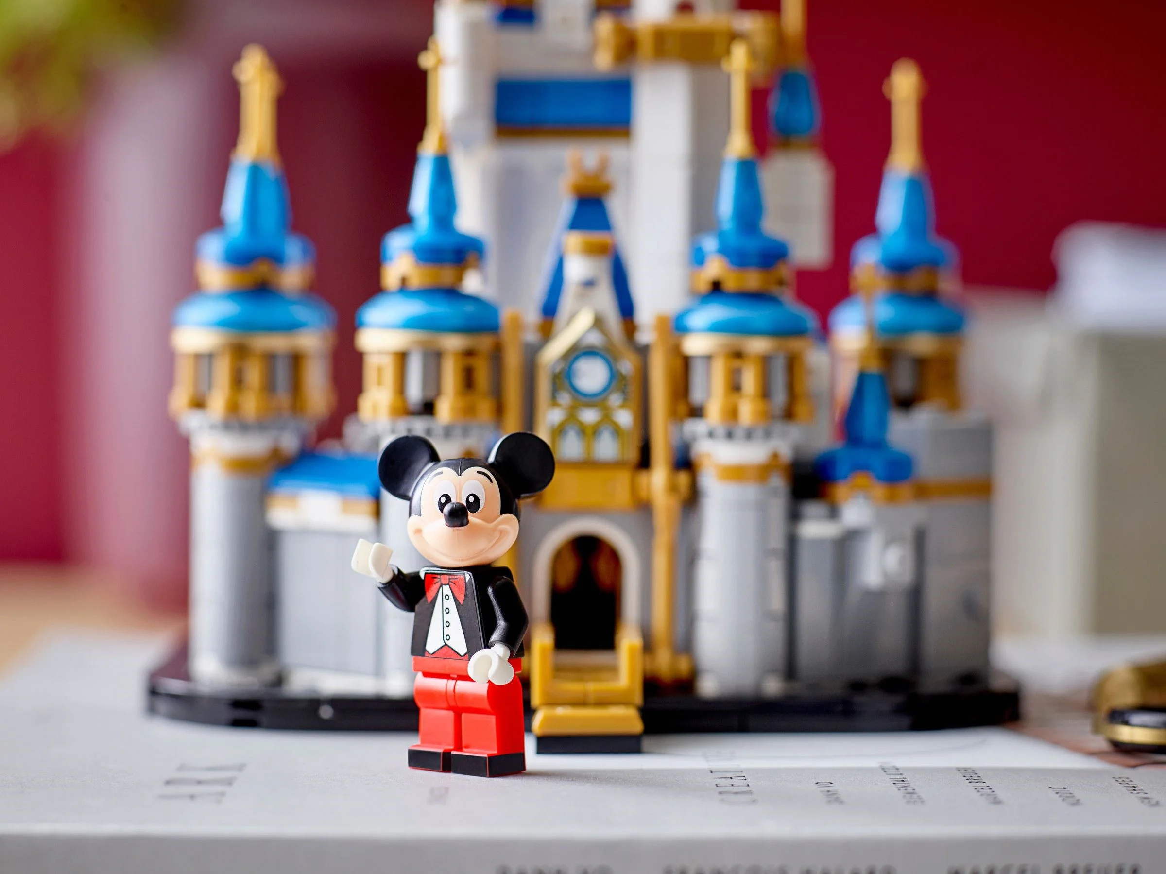 Mini Disney Castle 60151 image 9
