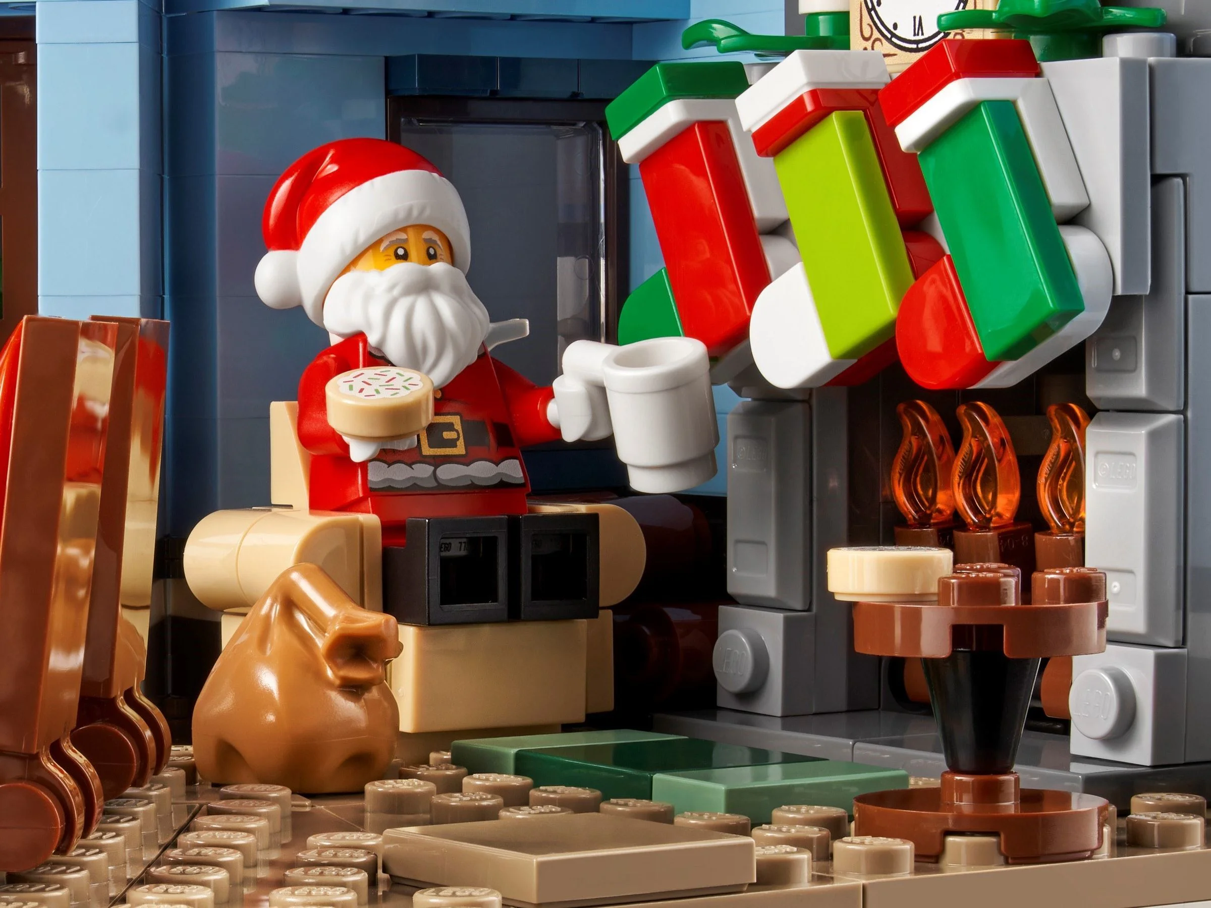 Santa Claus is coming! 乐高 LEGO 10293 image 1