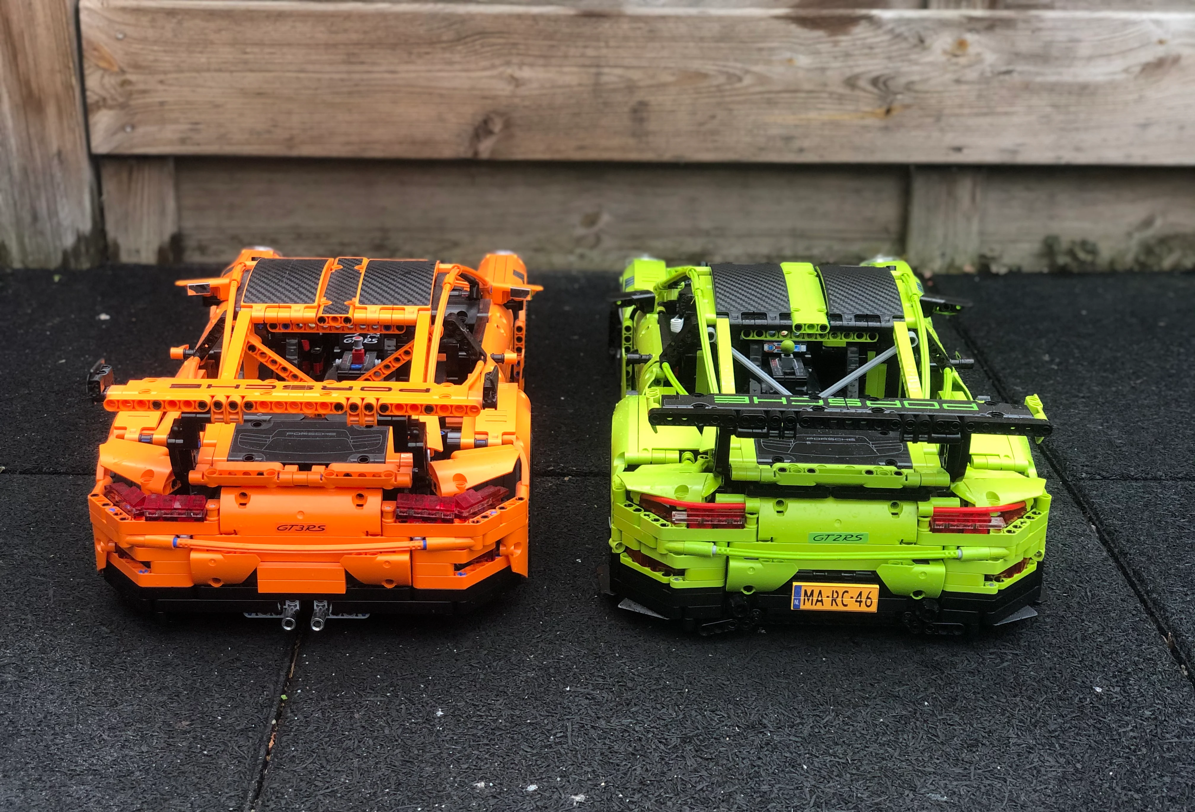 Porsche 911 GT2 RS MOC-59398 image 1