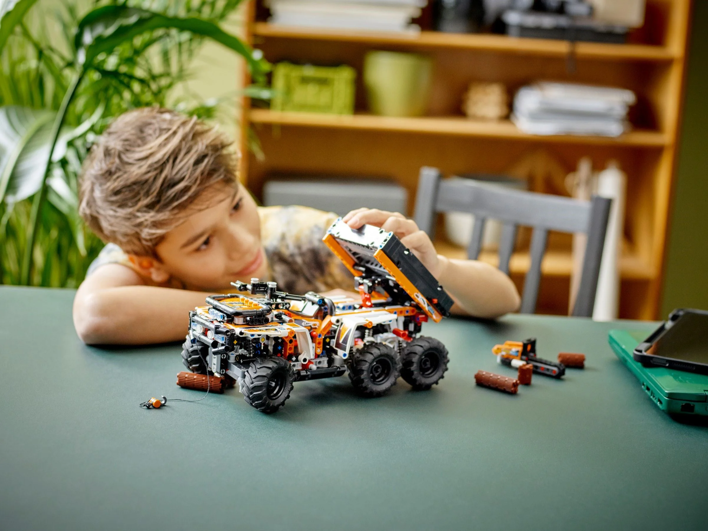 All terrain vehicle 乐高 LEGO 42139 image 4