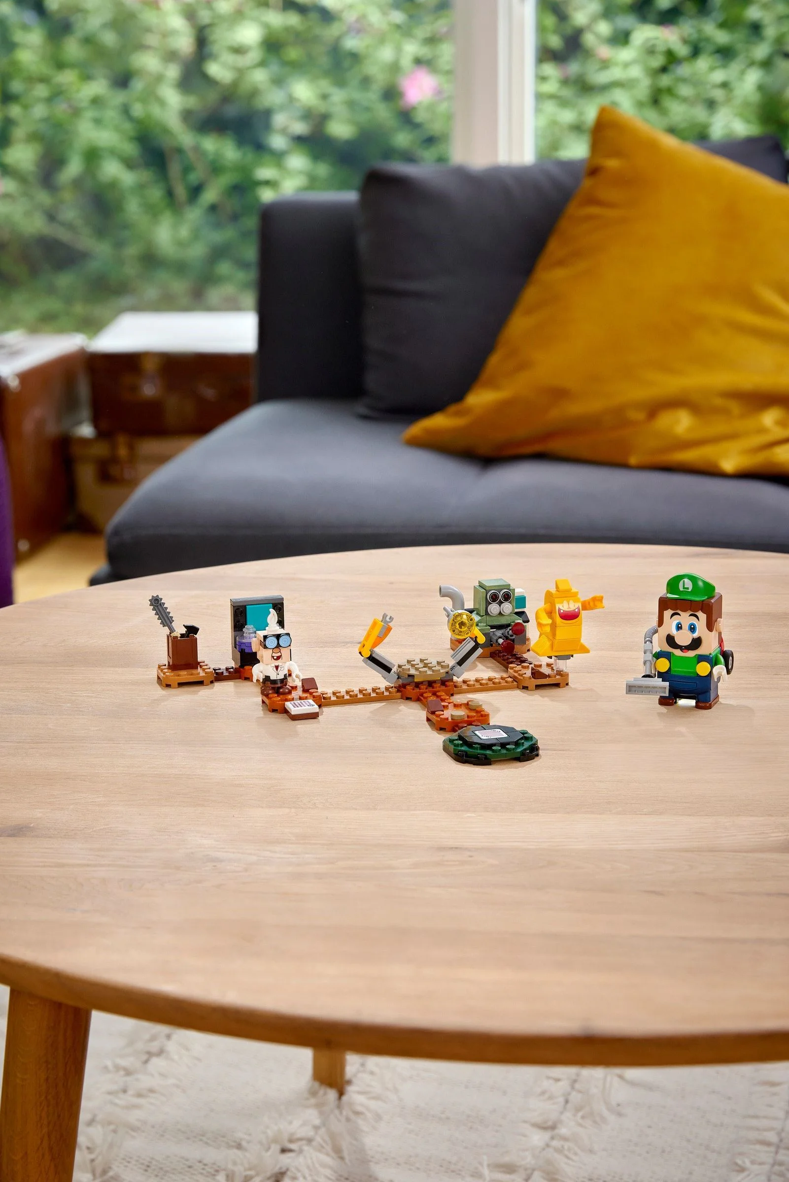 Luigi House Laboratory and Poltergust Extension Suite 乐高 LEGO 71397 image 1