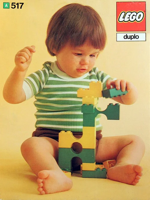 "砖块和半砖块和拱门" -> "Bricks and half bricks and arches" LEGO 517