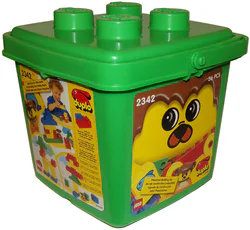 Tiny animal puzzle bucket