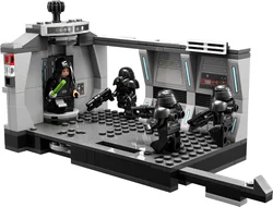 Mandalos: Dark soldiers attacking