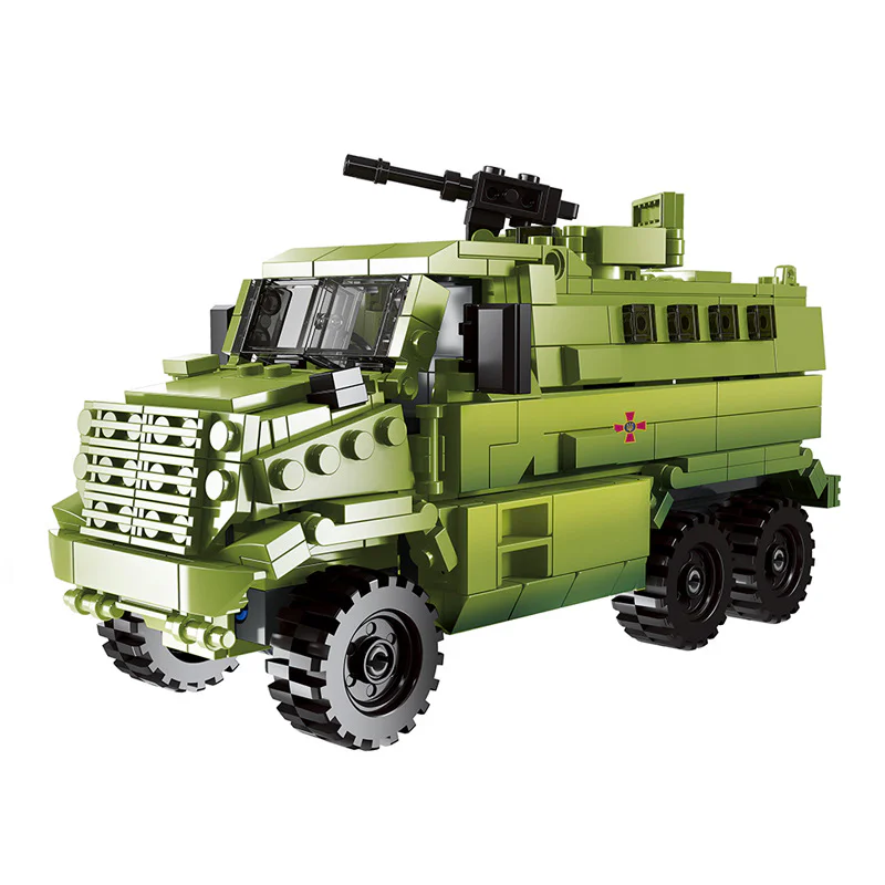 Crossing the battlefield: transport truck 星堡 XINGBAO XB-06801