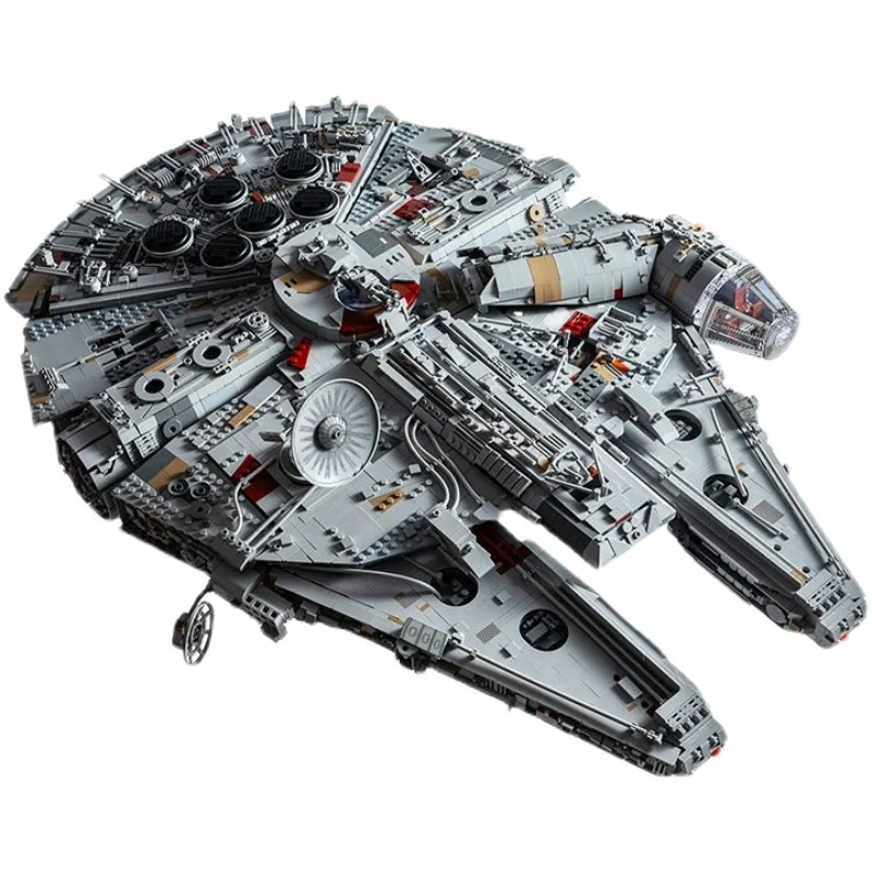 The Millennium Falcon 宇星模王 MOULDKING 21026
