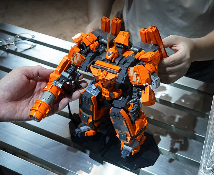Mobile City Alpha: Hot Steel 小鲁班 Sluban M38-B1096 image 1