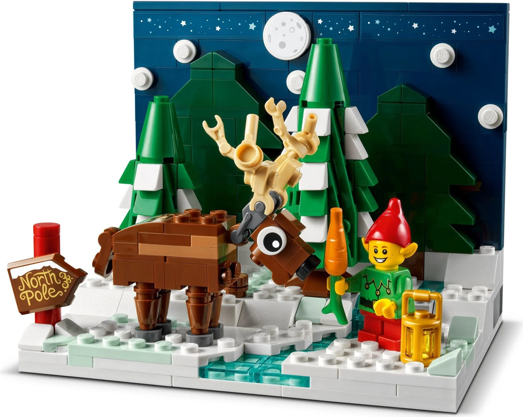 Santa Claus's front yard. 乐高 LEGO 40484