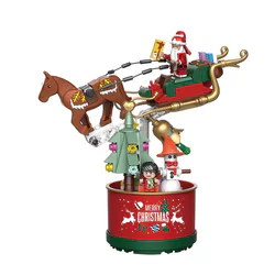 Triple Man: Guan Yu's Christmas costume