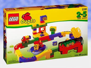 Luxurious Harbor Highway LEGO 2281 image 1