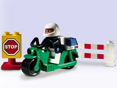 Police motorcycle 乐高 LEGO 2971 image 1
