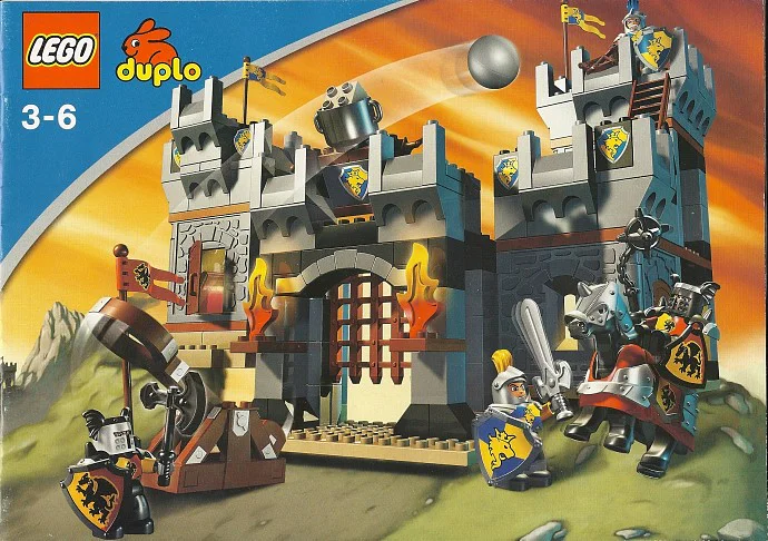 Castle: Knight's castle LEGO 4777 image 1