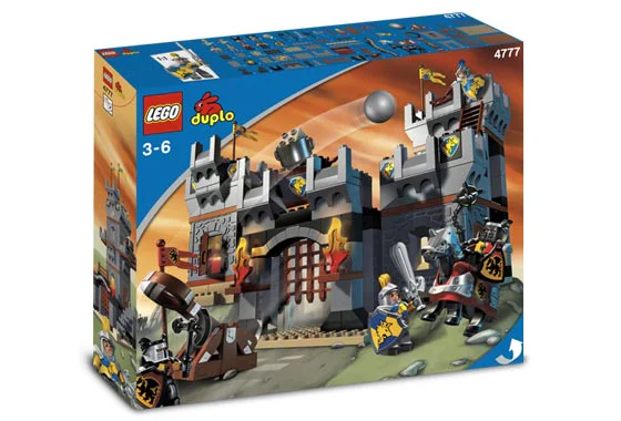 Castle: Knight's castle LEGO 4777 image 2